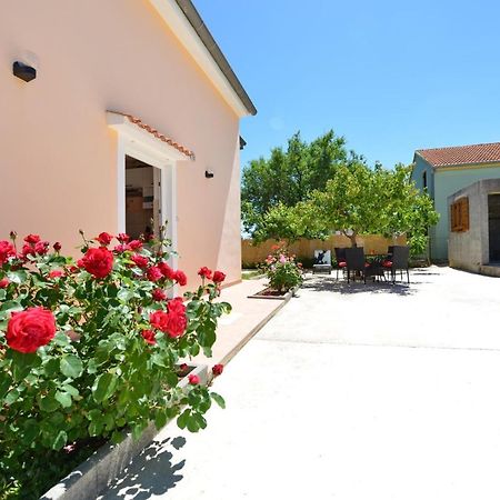 Apartment Kokic Pridraga Exterior photo