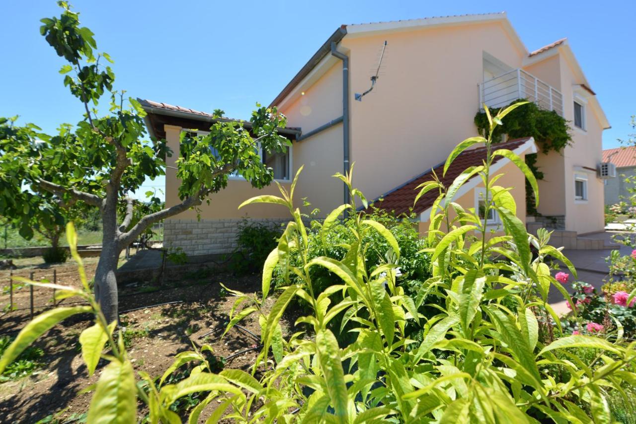 Apartment Kokic Pridraga Exterior photo