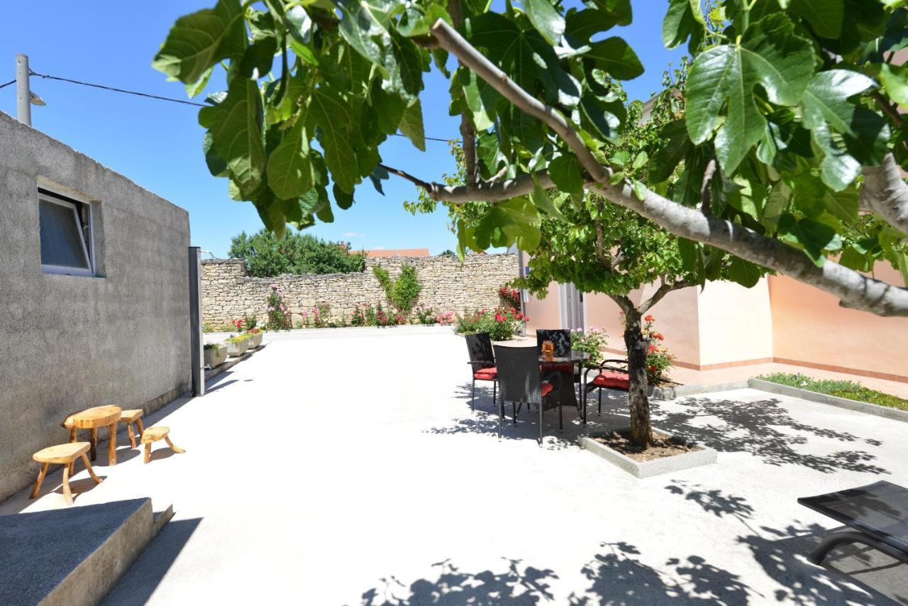 Apartment Kokic Pridraga Exterior photo