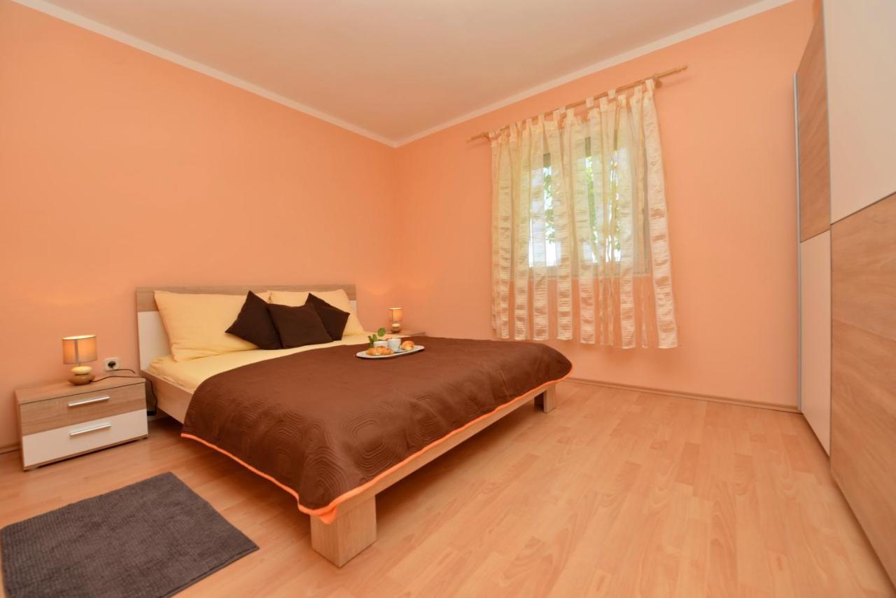 Apartment Kokic Pridraga Exterior photo