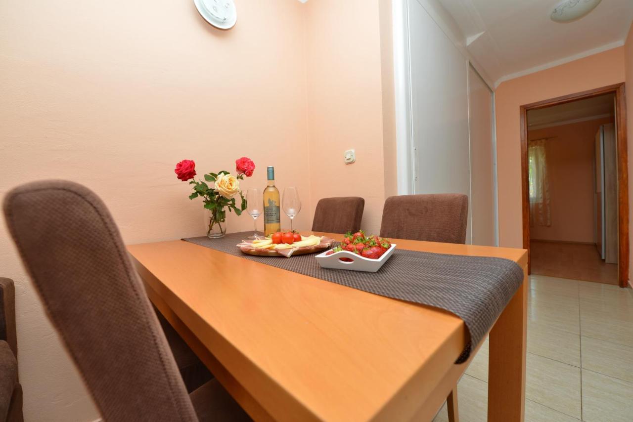 Apartment Kokic Pridraga Exterior photo